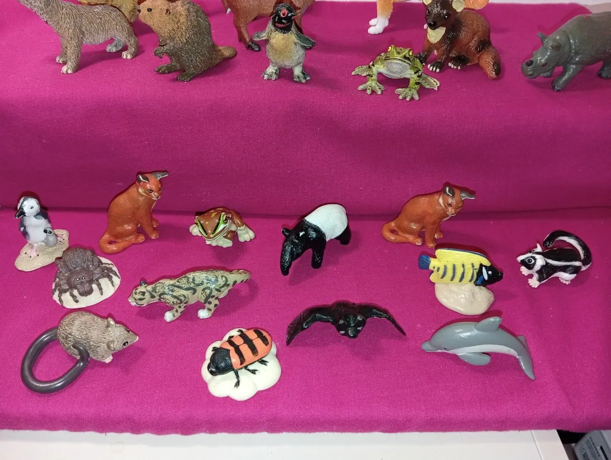 Vintage Collection of AAA Elc and Vintage Cadburys - Image 2