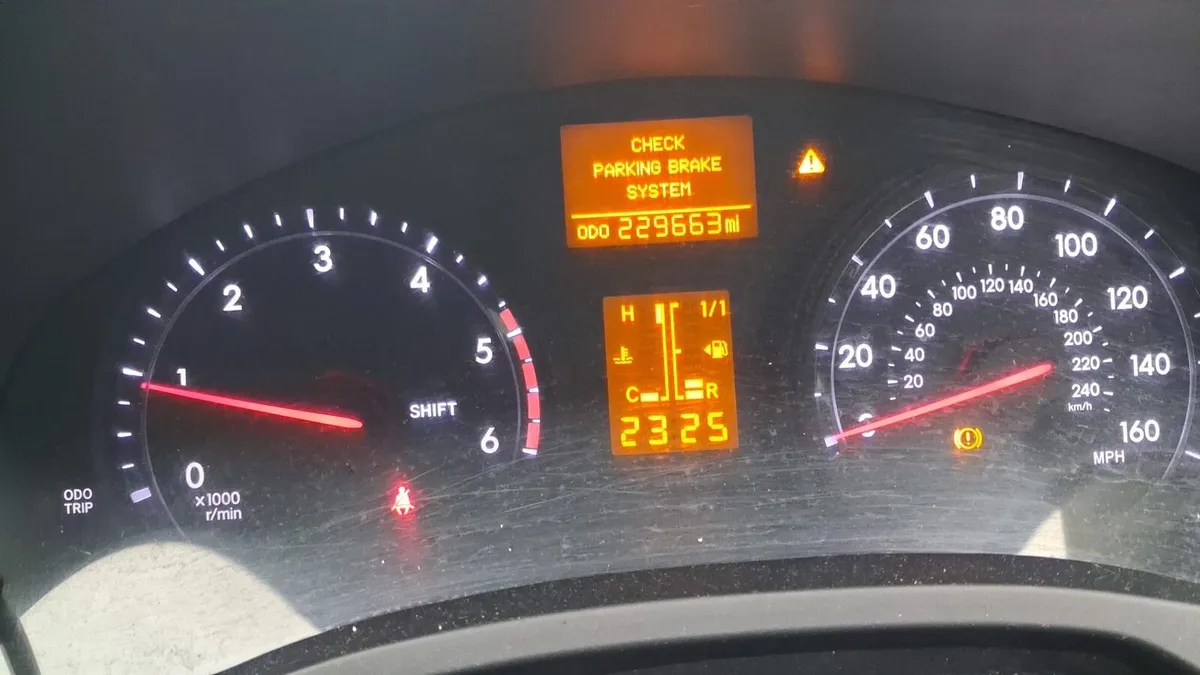 131 Toyota Avensis for sale - Image 4
