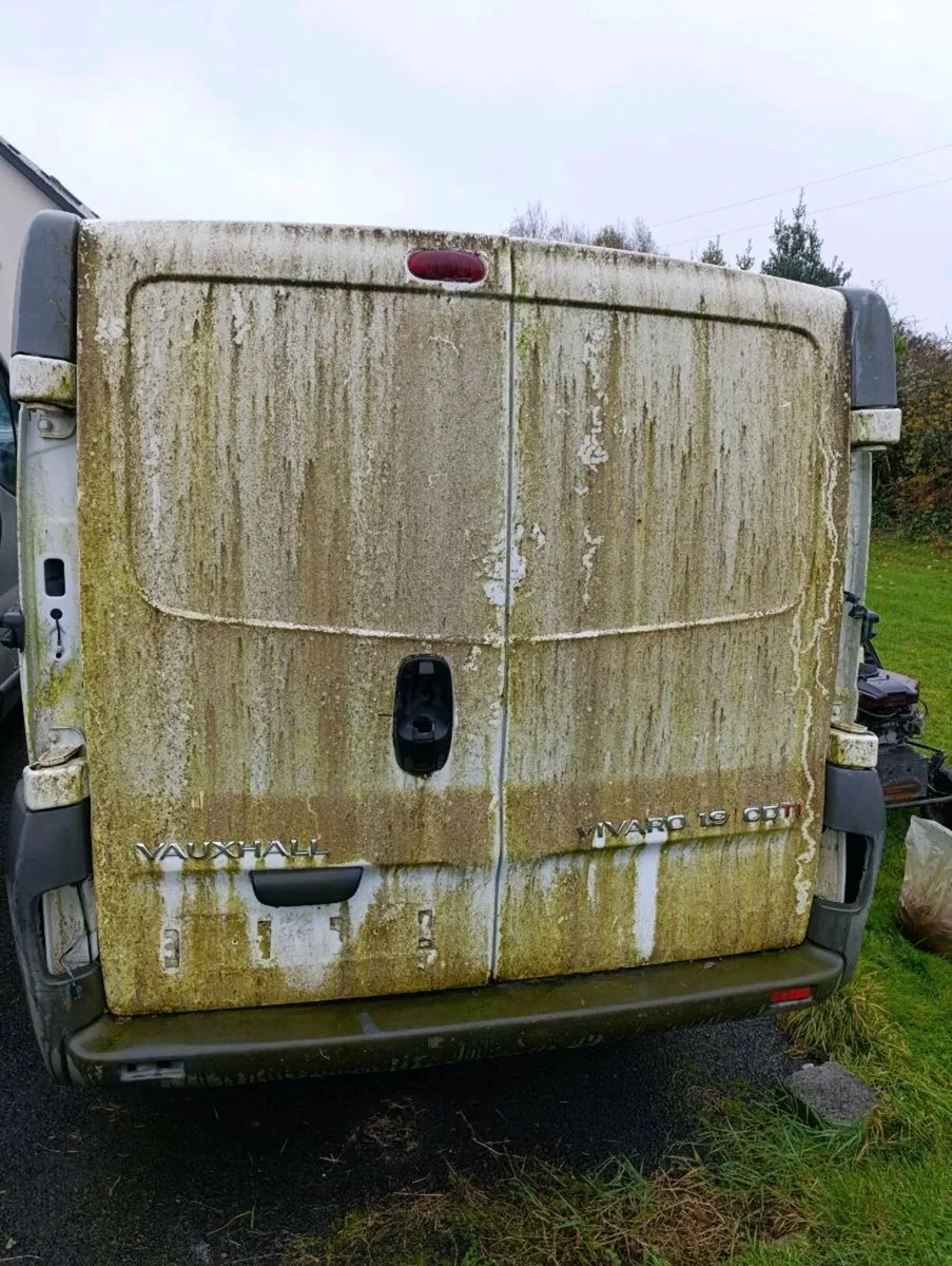 Factory crew cab - Image 3
