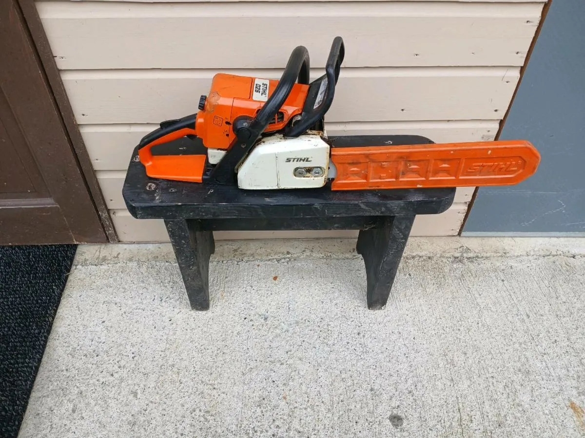 Stihl  025 chainsaw - Image 1