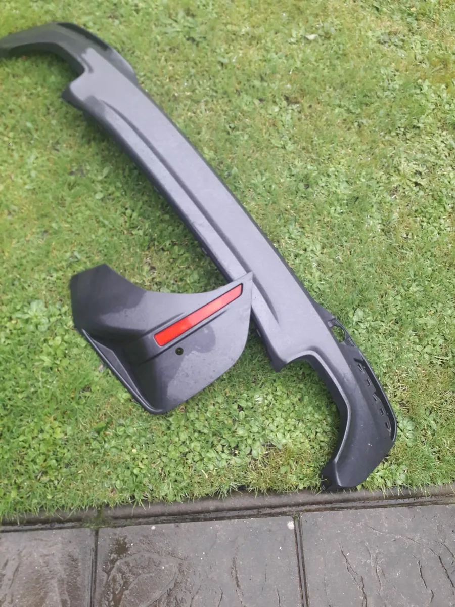 Car parts - Image 1