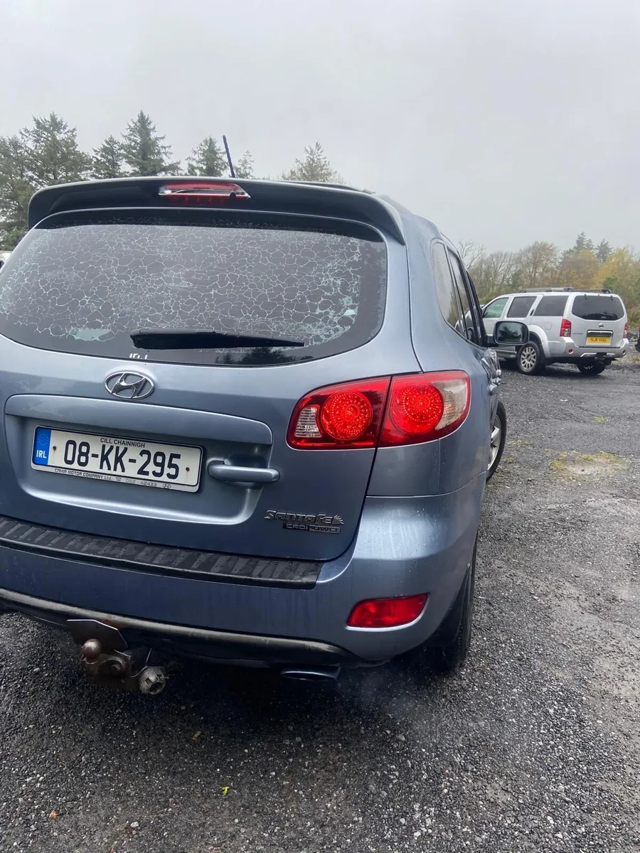 Hyundi Santa Fe auto  4 wheel drive - Image 1