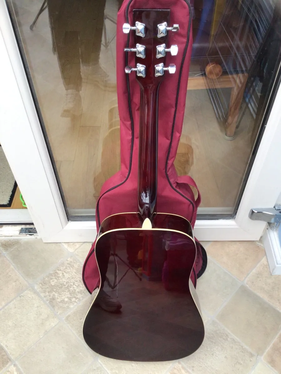 Guitar - Image 2