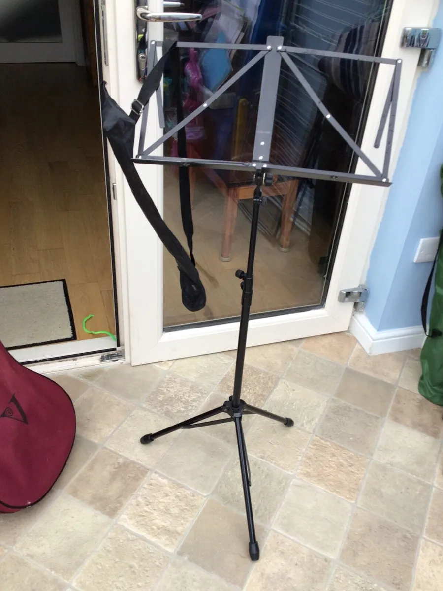 Music stand - Image 1