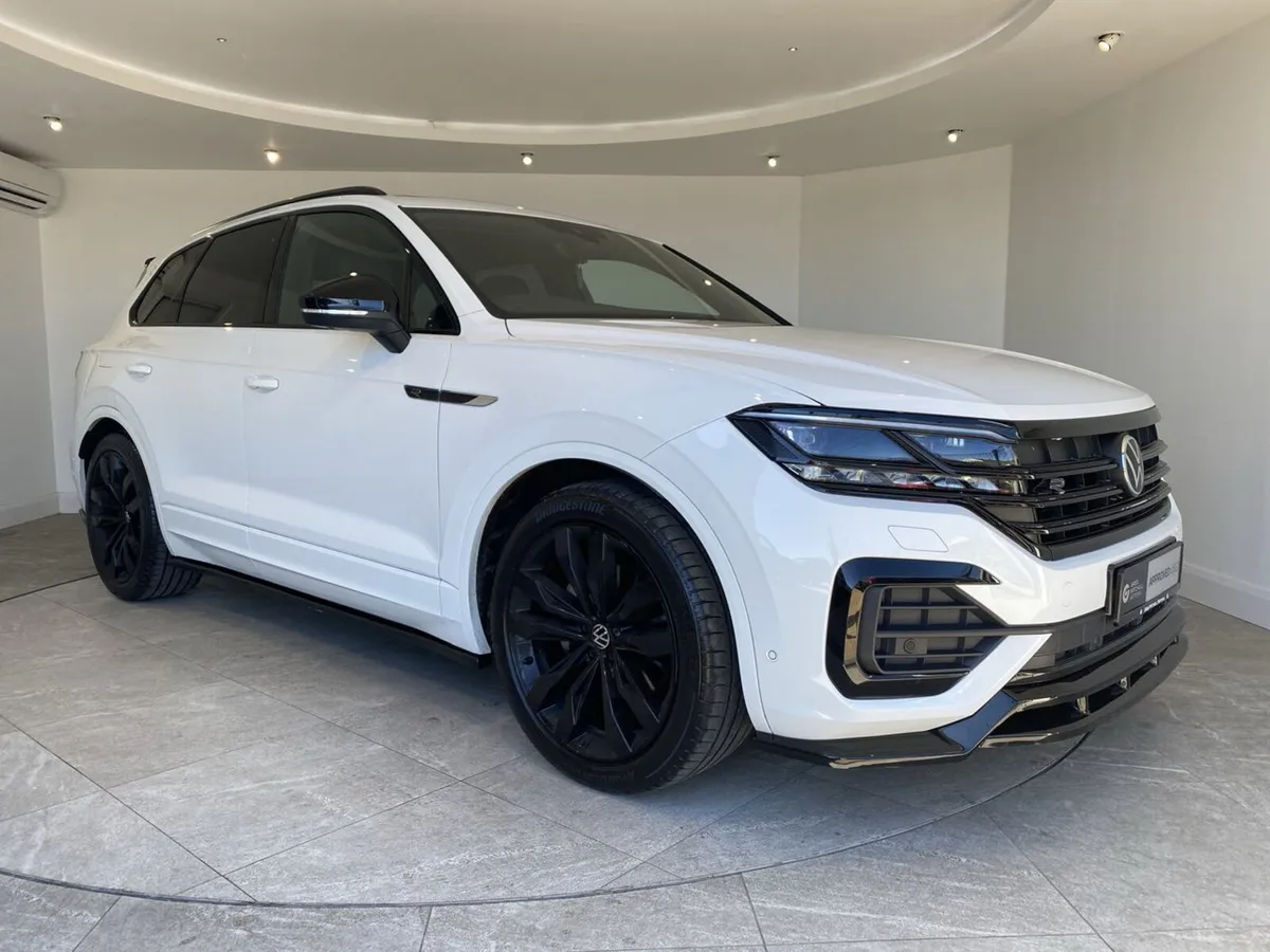 Volkswagen Touareg 2022 - Image 1