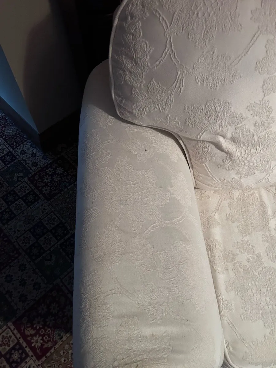 Couch - Image 2