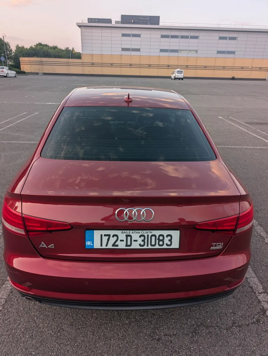 Audi A4 2017 - Image 2