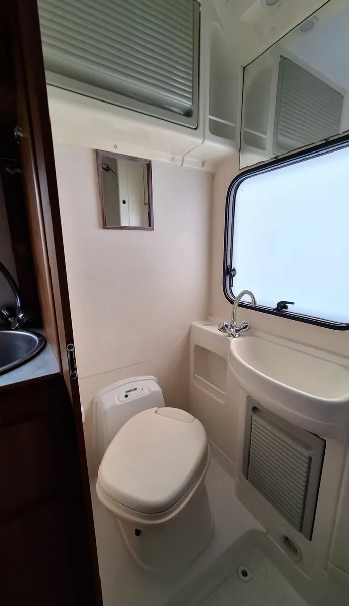 Motorhome - Image 2