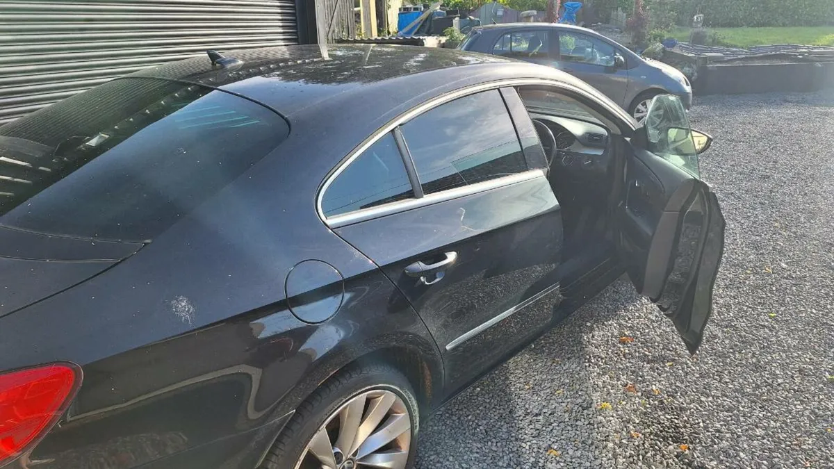 PASSAT CC - Image 2