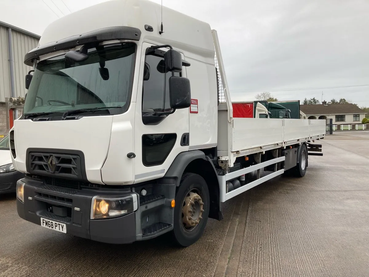2018 Renault D Range 27 ft dropside body - Image 2