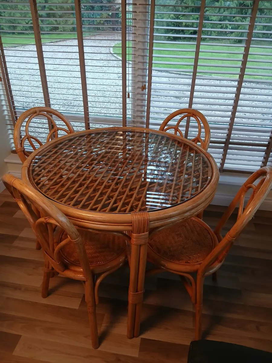 Wicker Table & 4 Chairs - Image 1