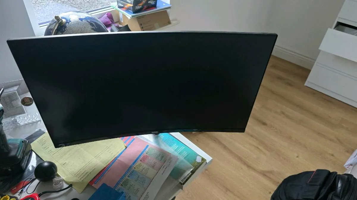 Computer monitor - Image 1
