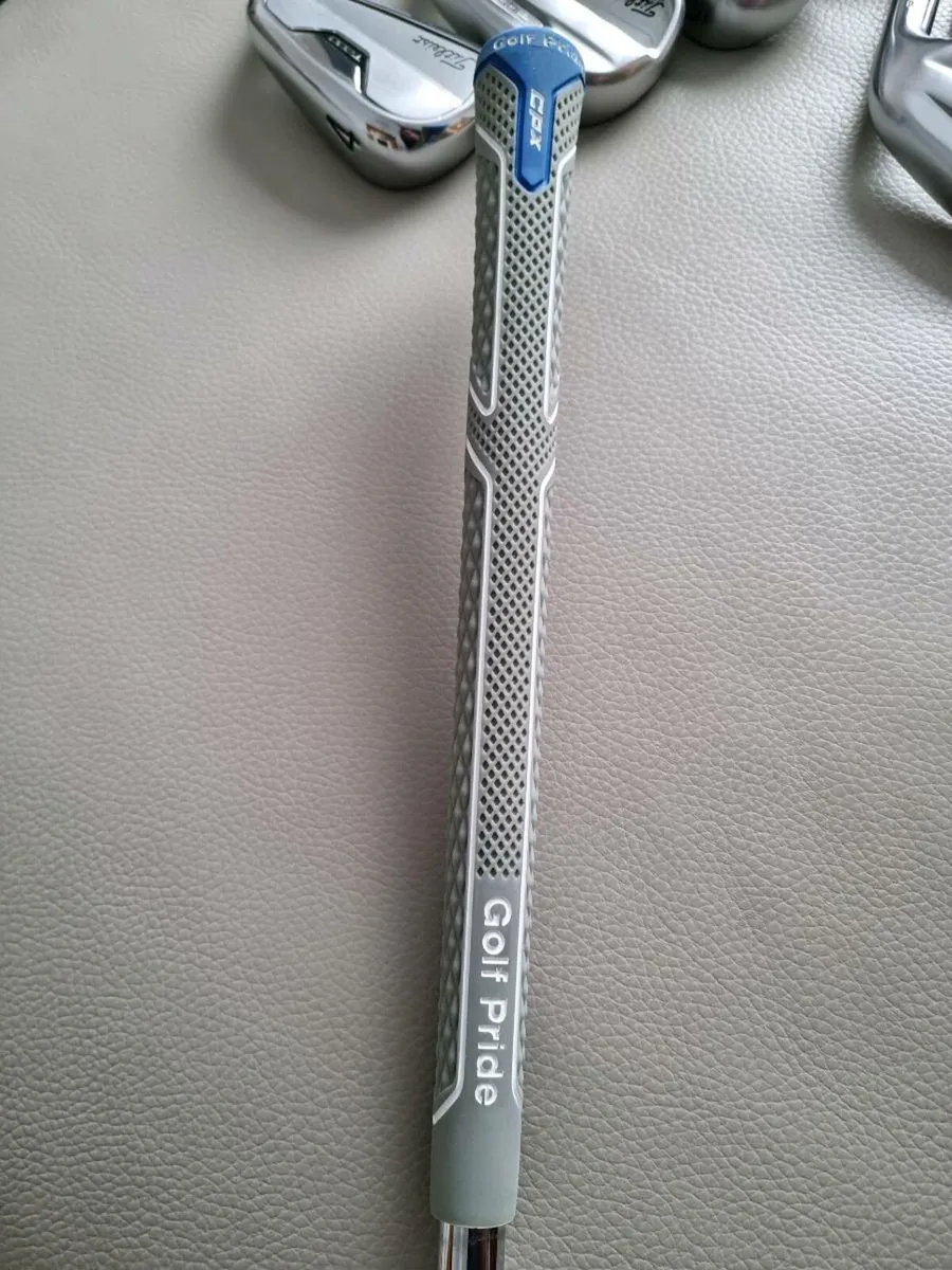 Titleist T100 5-PW T200 4i - Image 4