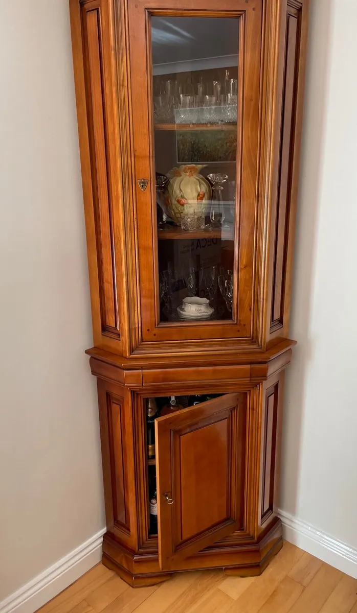 Living Room Furniture - Image 2