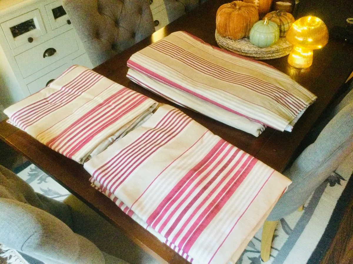 Laura Ashley Curtains x 3 sets - Image 2