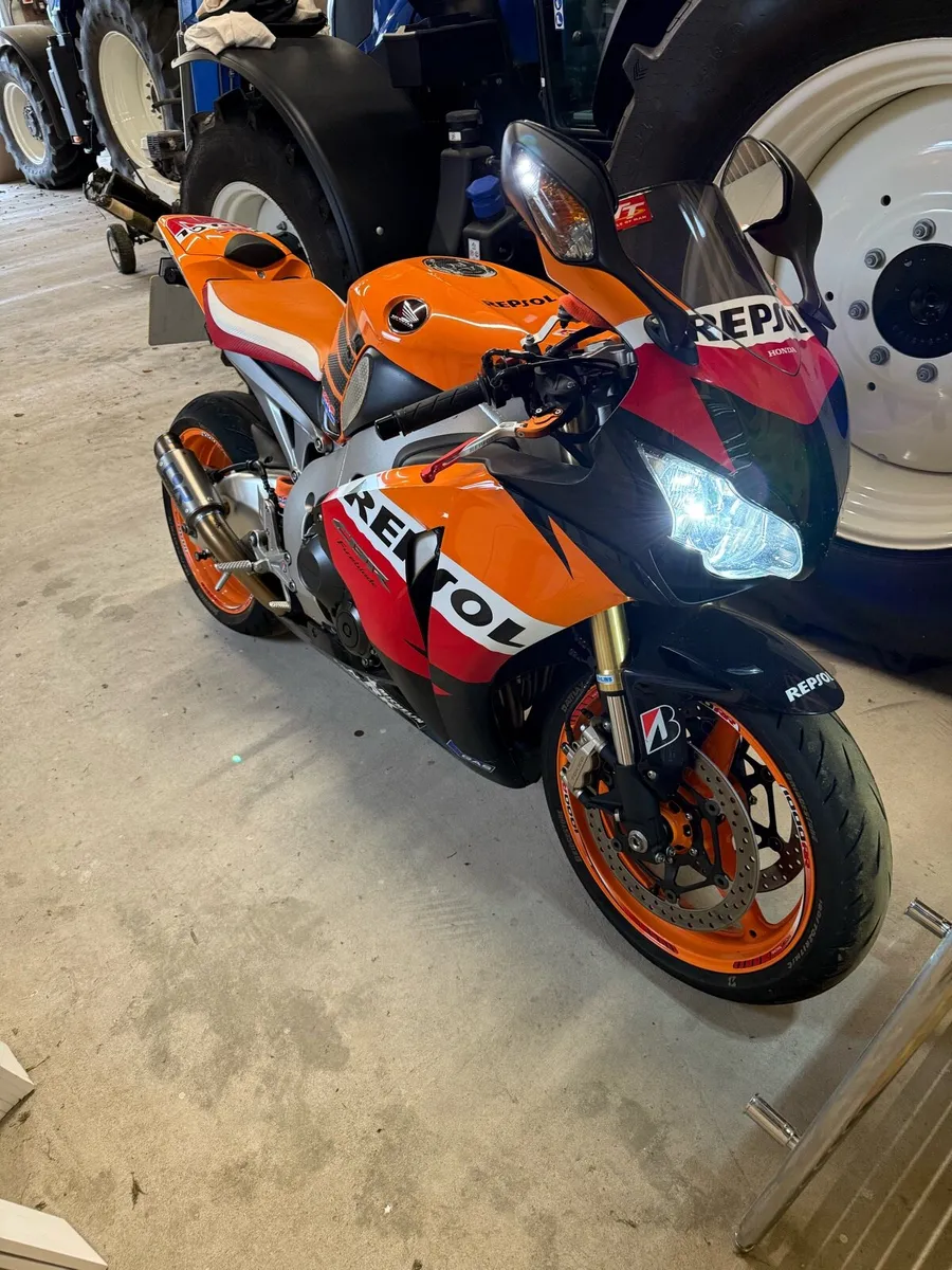 Honda Repsol Fireblade - Image 1