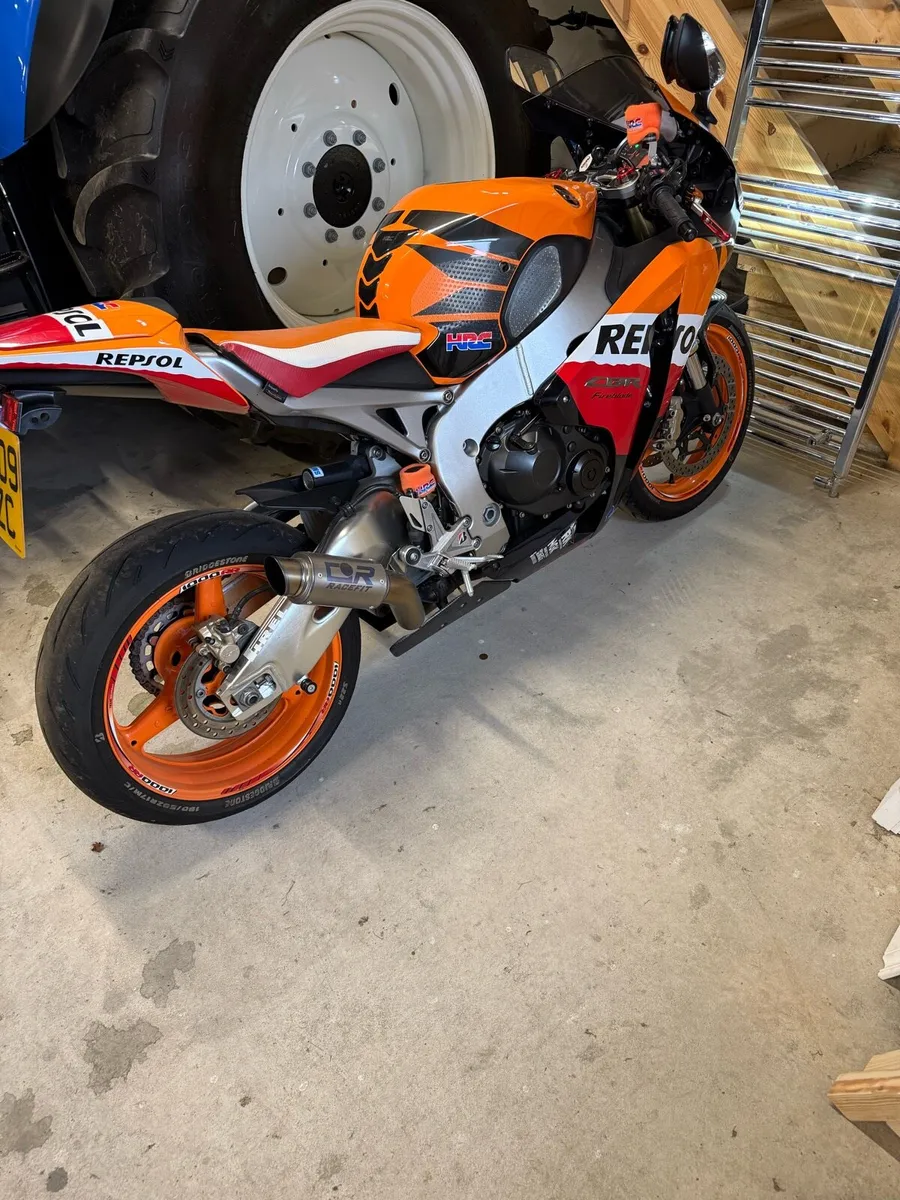 Honda Repsol Fireblade - Image 2