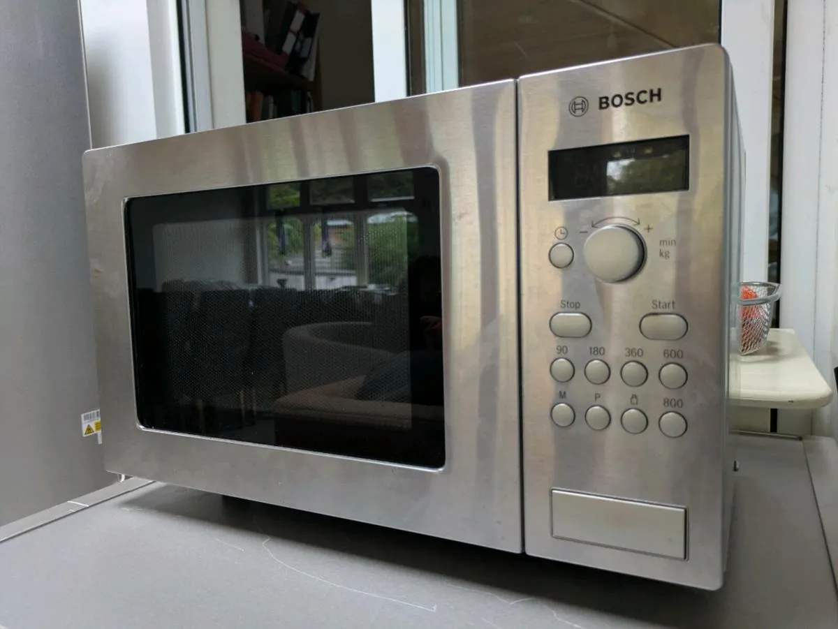 Microwave - Image 1