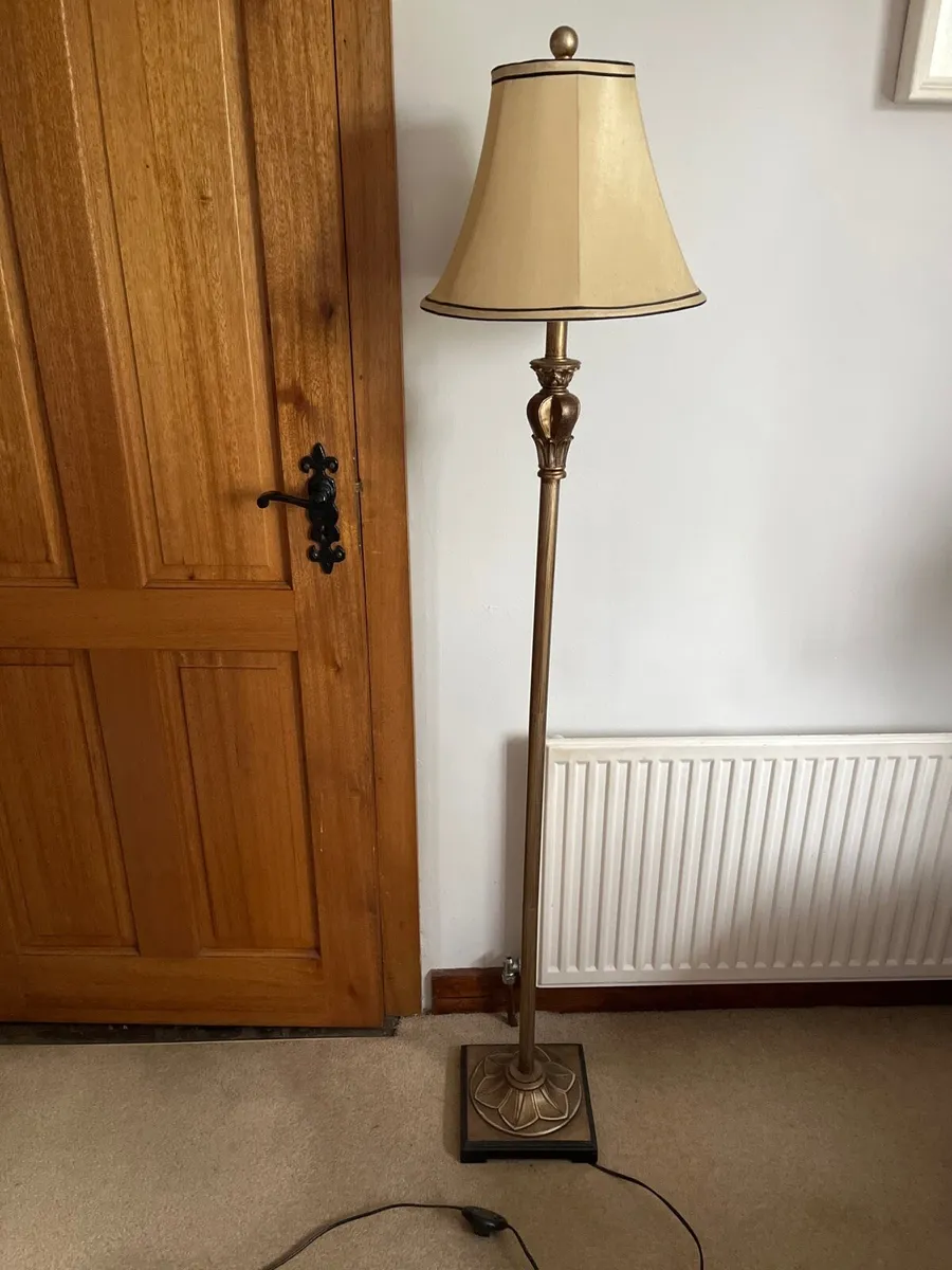 Floor lamp - Image 1
