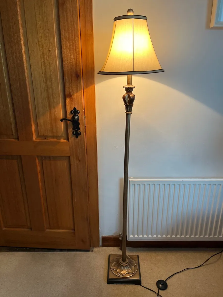 Floor lamp - Image 2