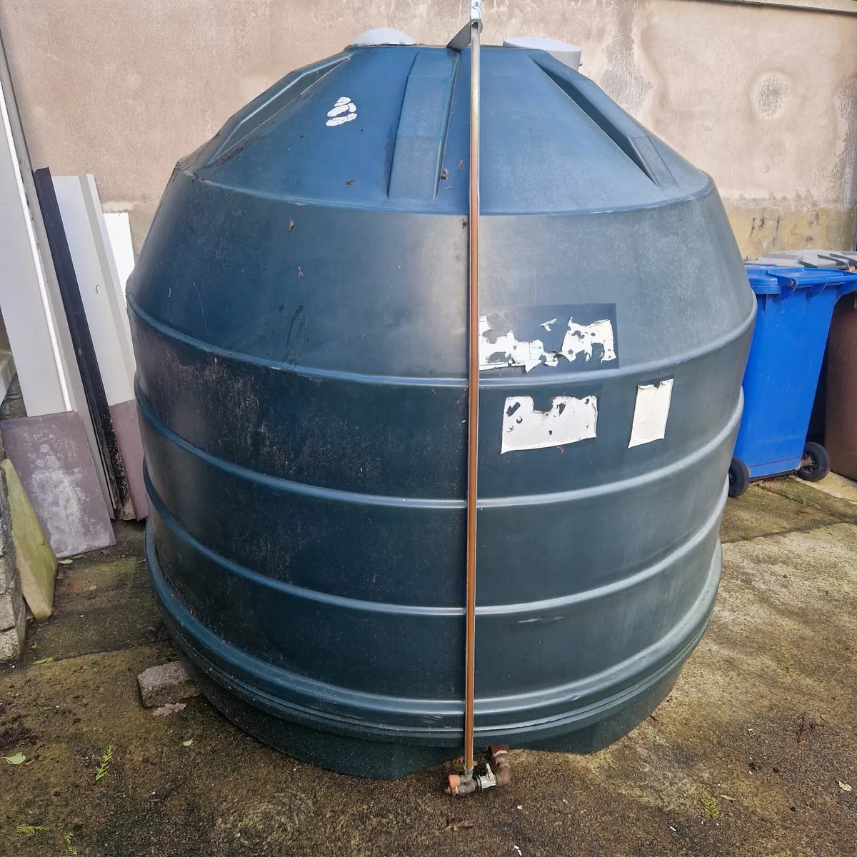 Oil tank b- hive 2200ltr - Image 2