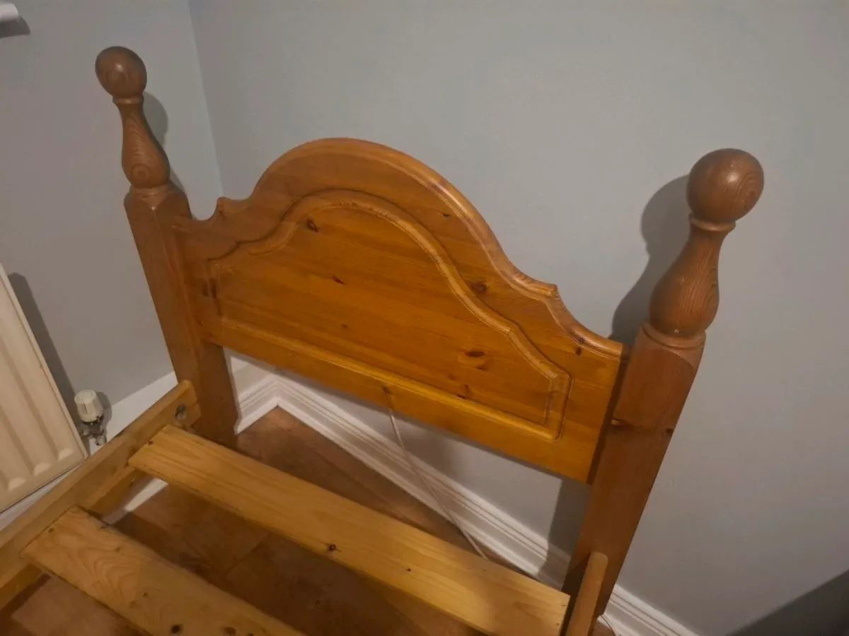 Single bed - Image 3