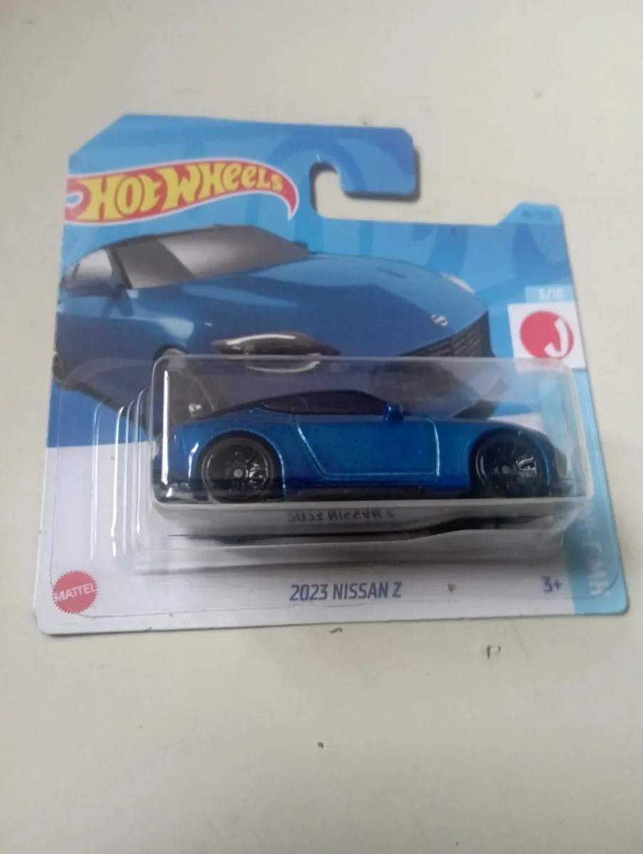 HOT WHEELS DIE-CAST NISSAN MODLES CARS  €5 EACH - Image 4