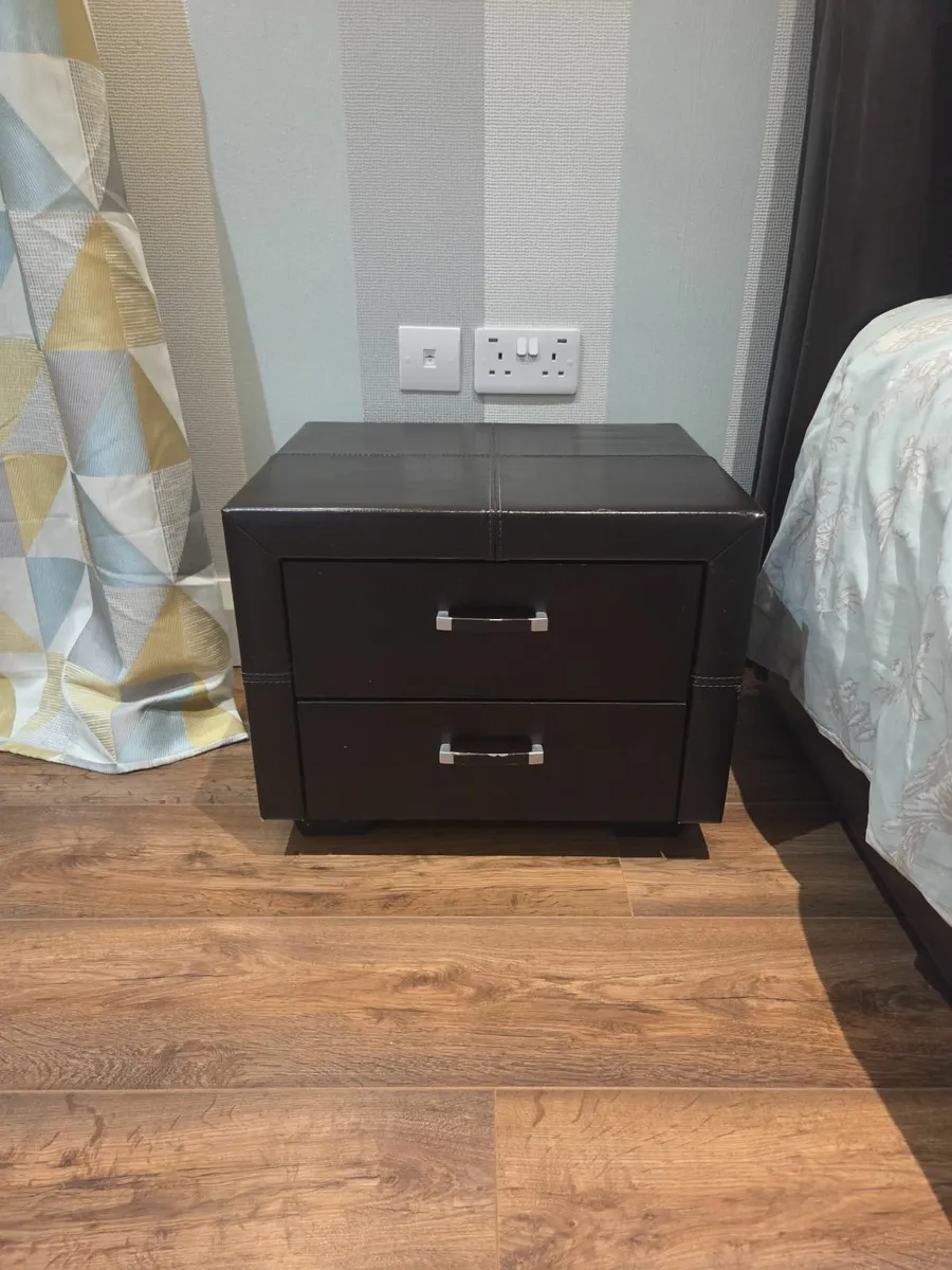 5 foot bed frame,lockers ,lights - Image 2