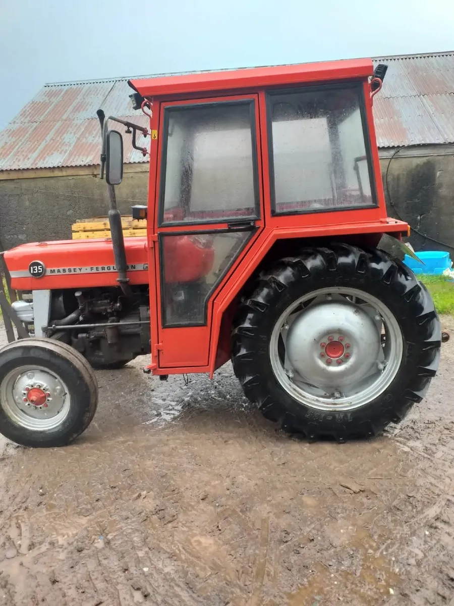 Massey Ferguson 135 - Image 2