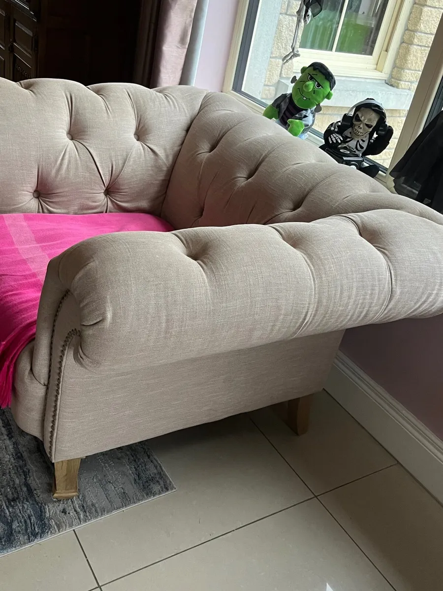 Sofa & Chair - Image 3