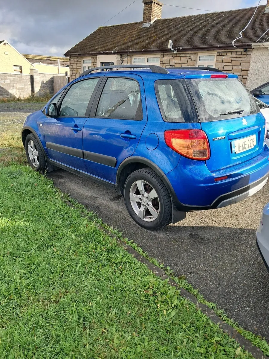 Suzuki SX4 2011 - Image 2