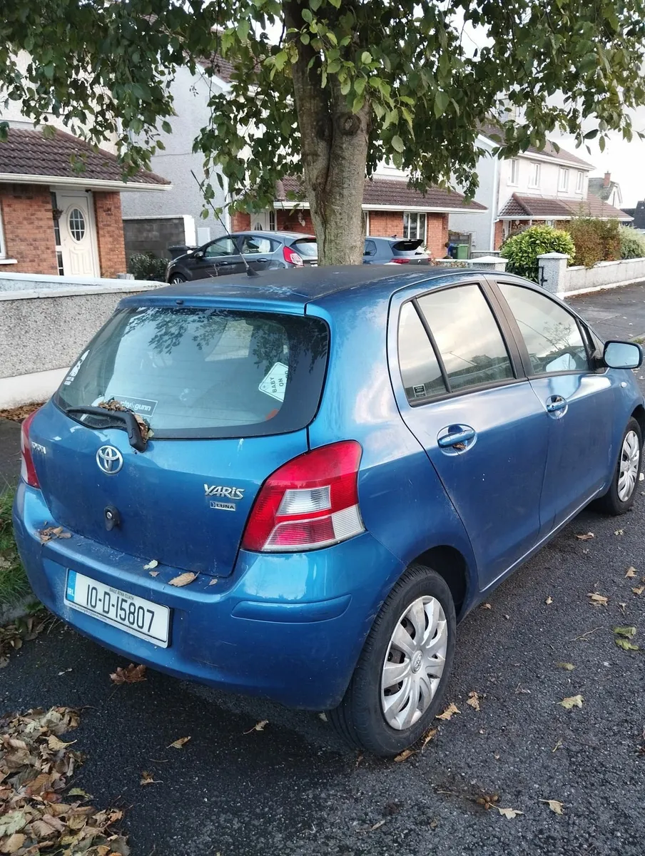 Toyota Yaris 2010 - Image 1