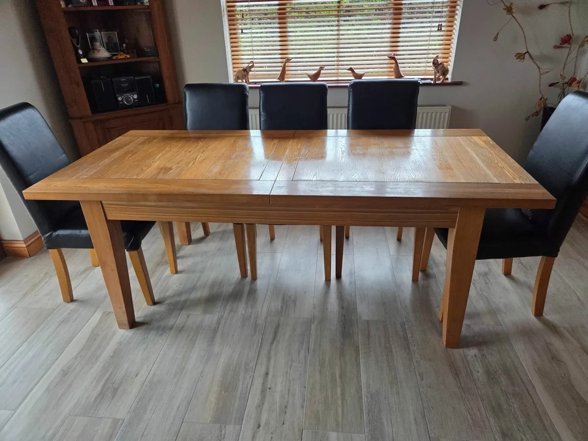 Dining room table
