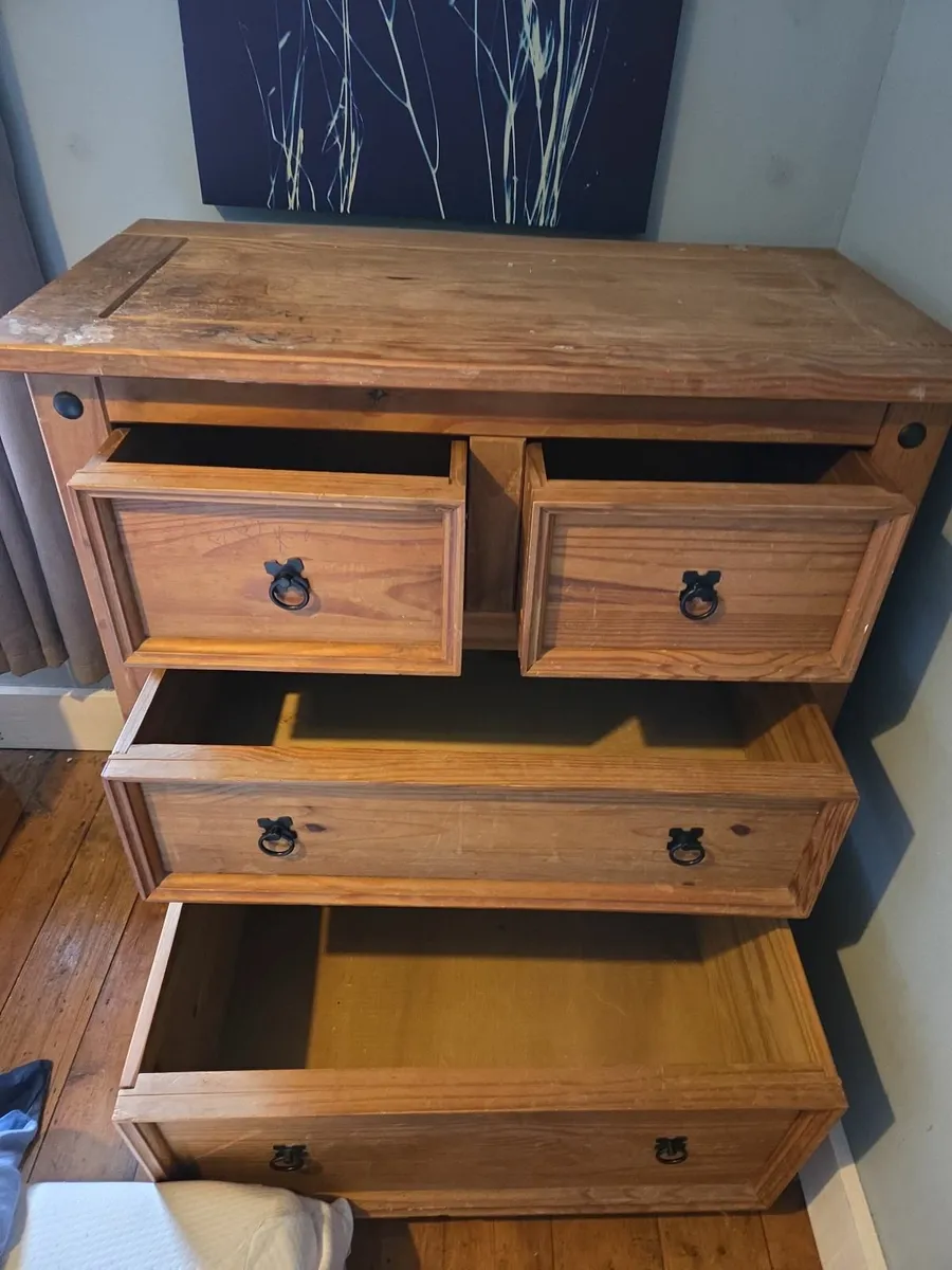 Wooden chest of drawers - Image 1