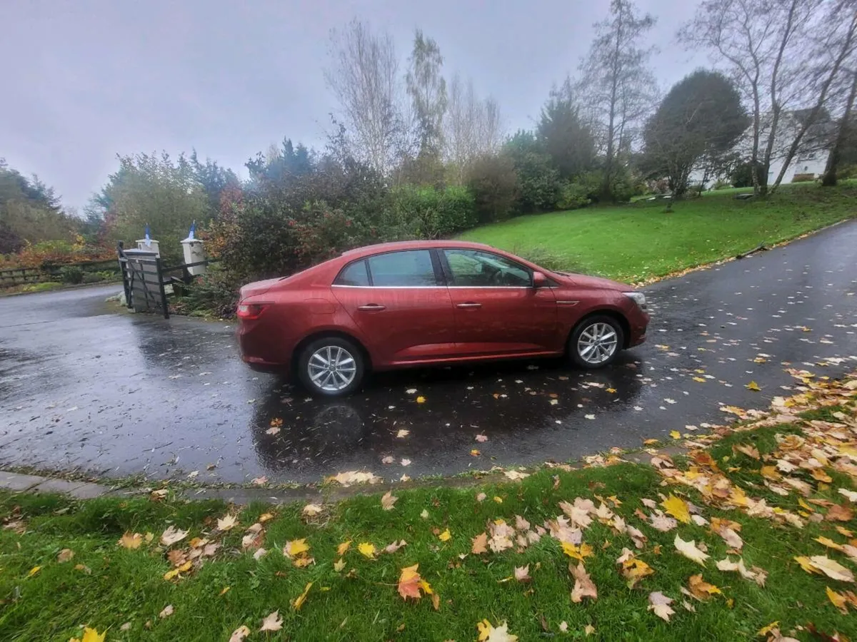 Renault Megane Dynamique Nav 2017 - Image 2