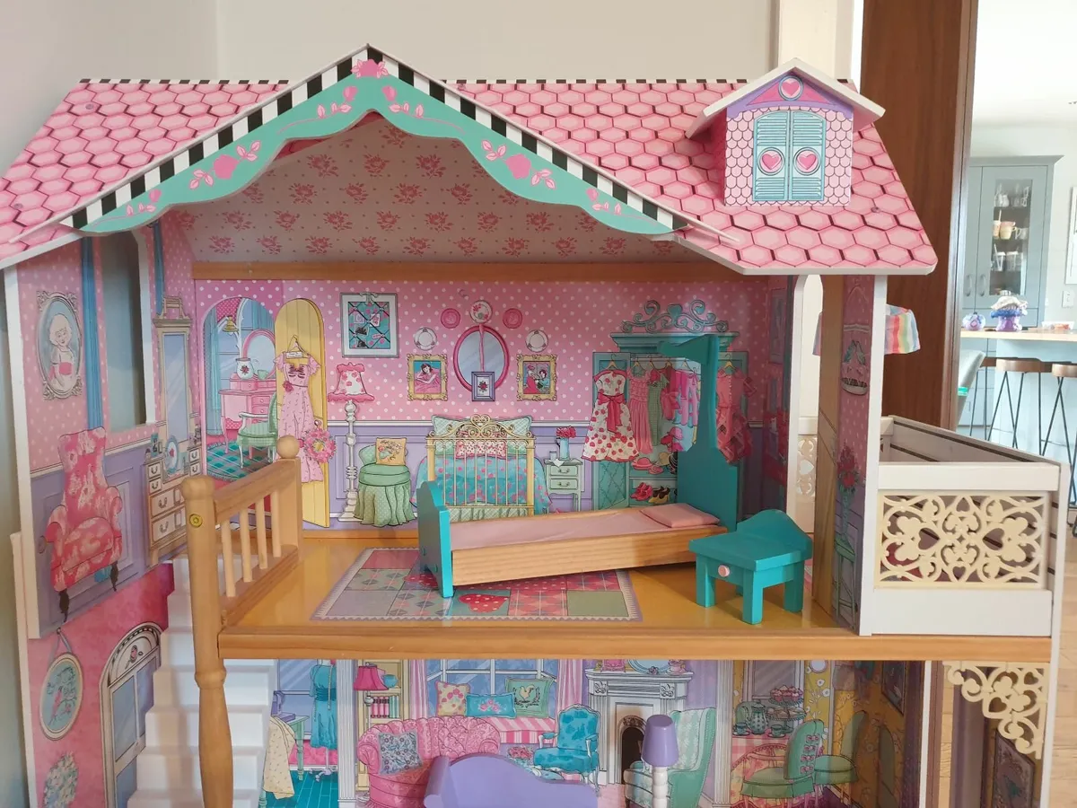 Wooden Dolls House - Image 3
