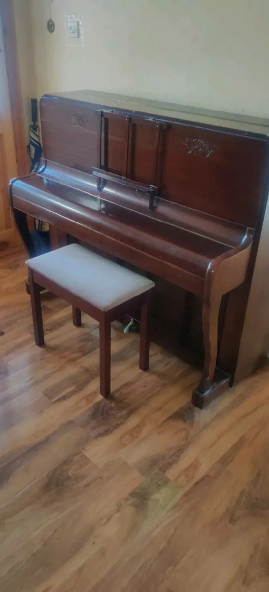 Piano - Image 4