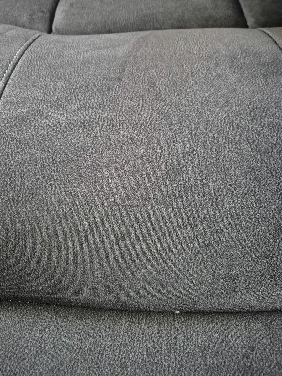 2 seater recliner for sale - Image 3