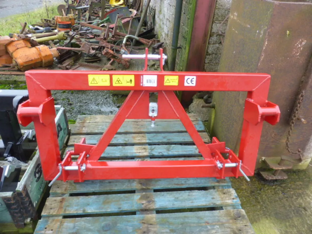 3 Point Linkage or A Frame to Euro 8 Adaptor - Image 2