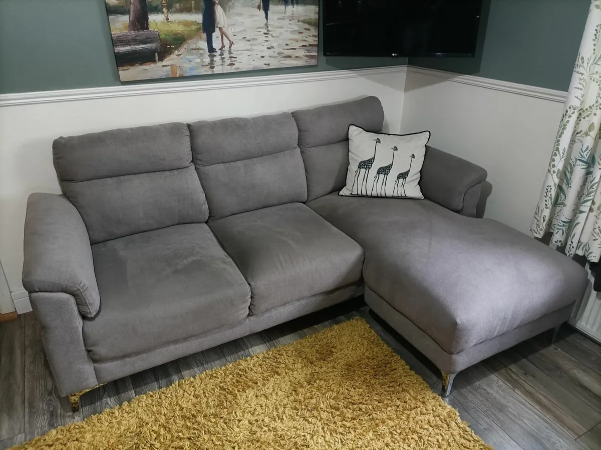 COUCH  L Shaped corner couch (sofa)