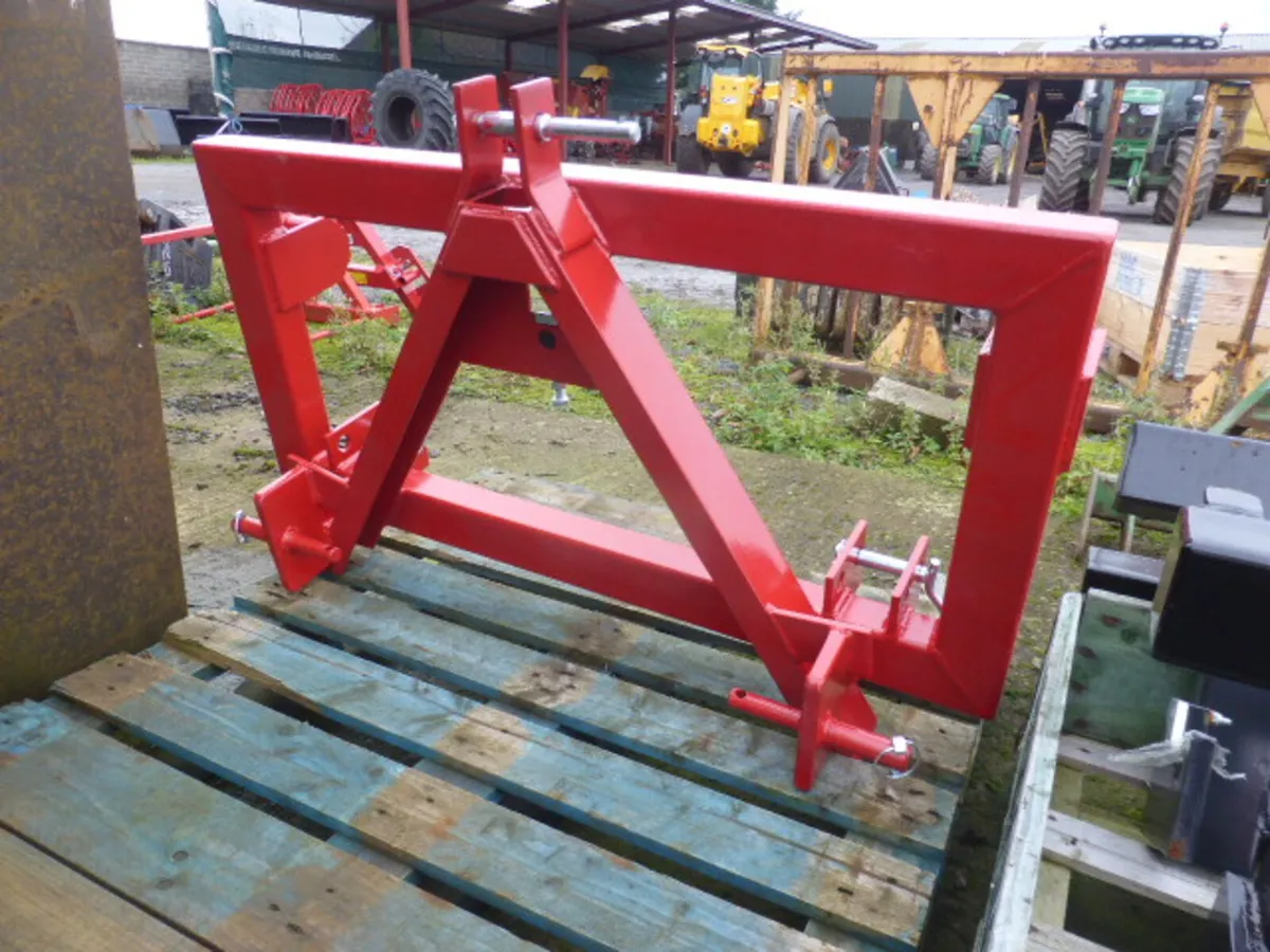 3 Point Linkage or A Frame to Euro 8 Adaptor - Image 3
