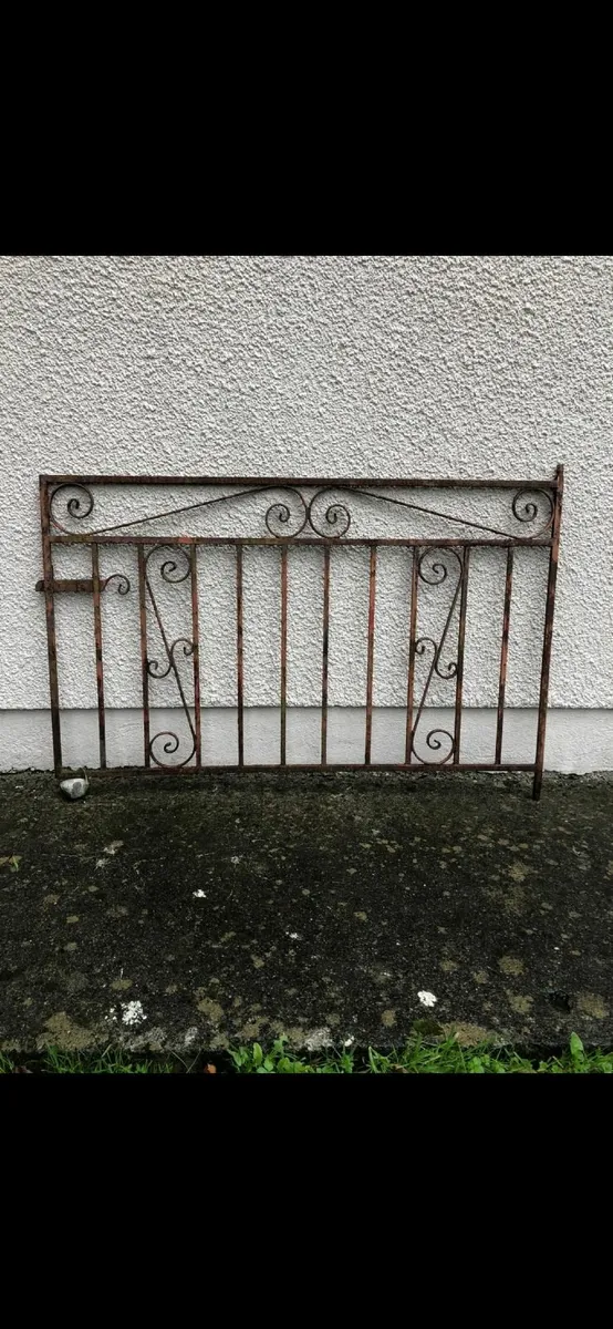 Gates - Image 2