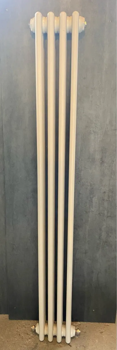 Vertical radiator - Image 1