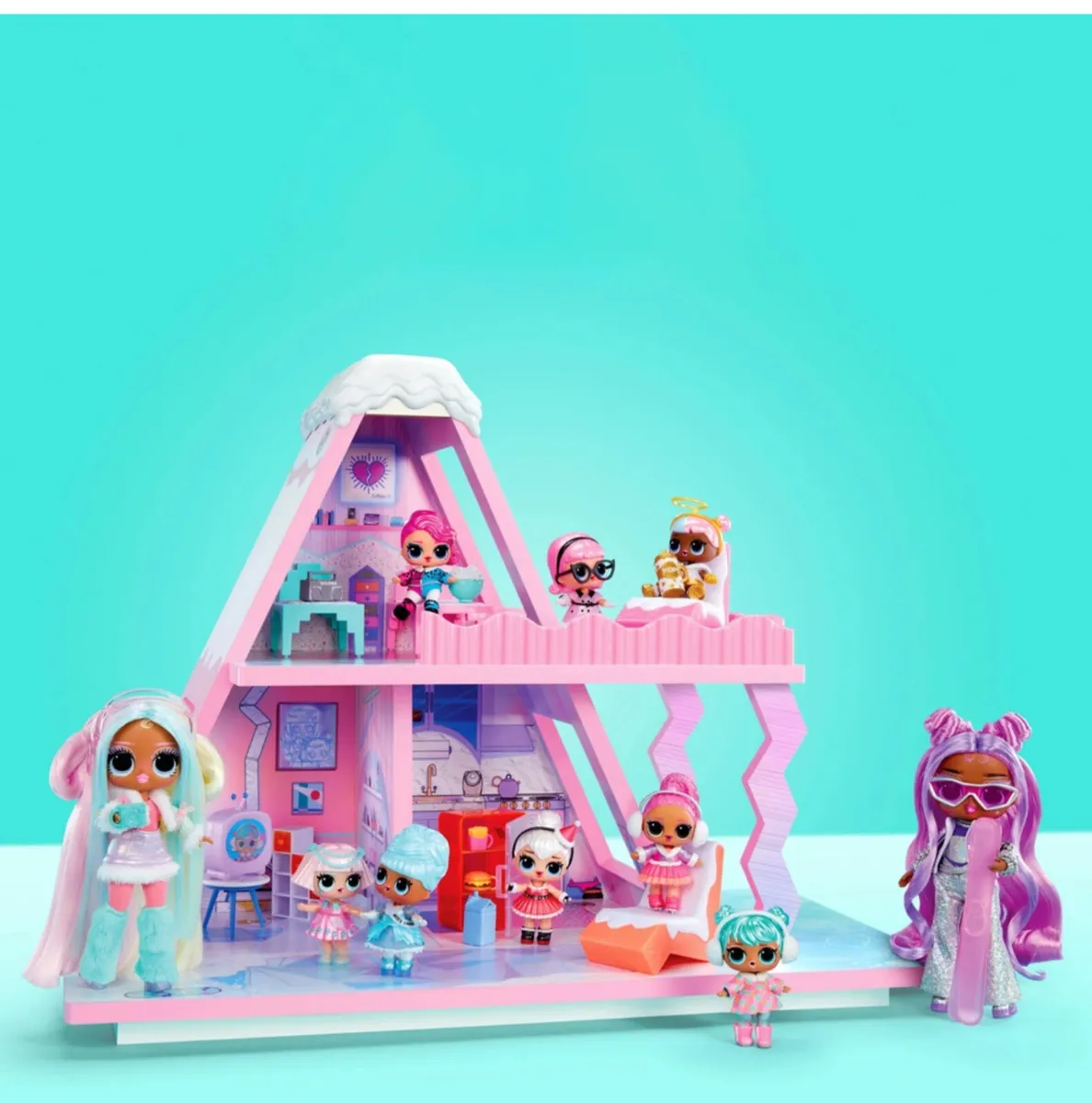 LOL DOLL WINTER SNOW CHALET PLAYSET - Image 1