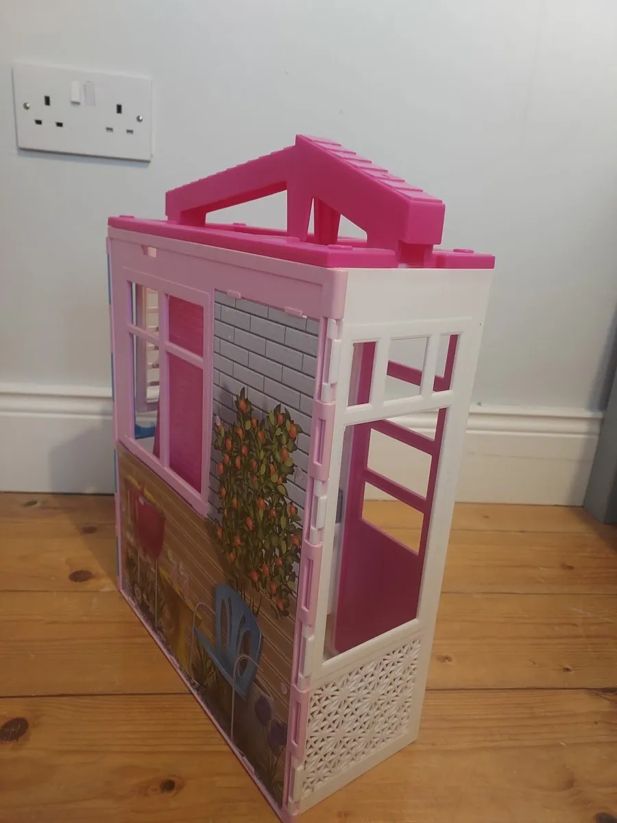 Free Barbie Foldable  Doll House - with Barbie - Image 2