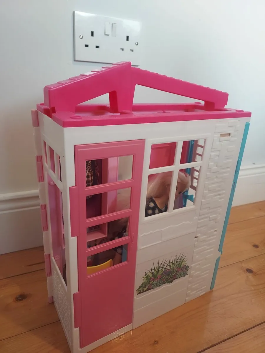 Free Barbie Foldable  Doll House - with Barbie - Image 4