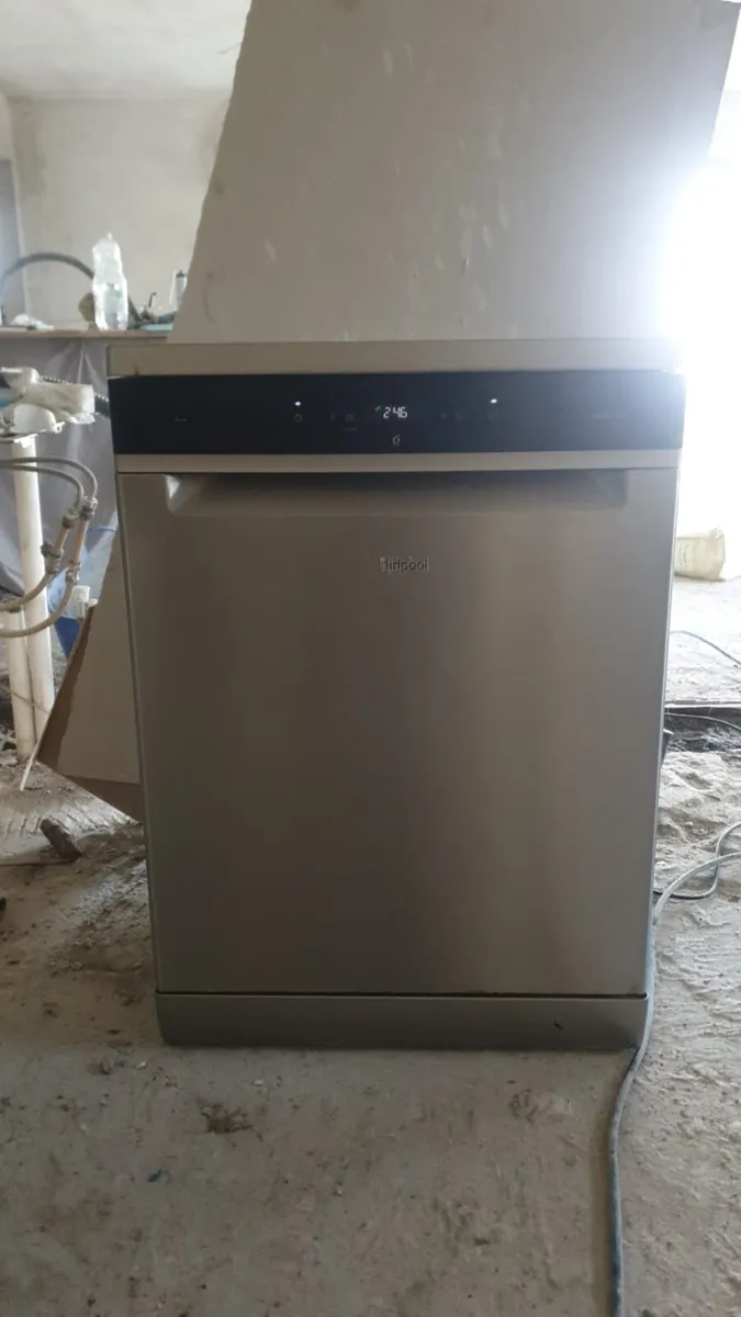Whirlpool Dishwasher