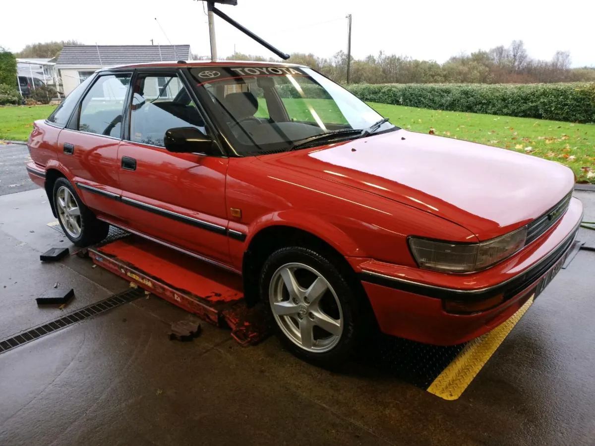 Toyota sprinter. - Image 2