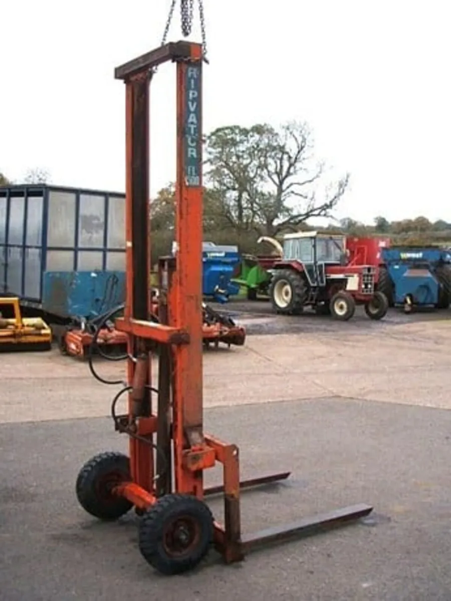 RIPVATOR FL1500 3PT MOUNTED FORKLIFT - Image 4