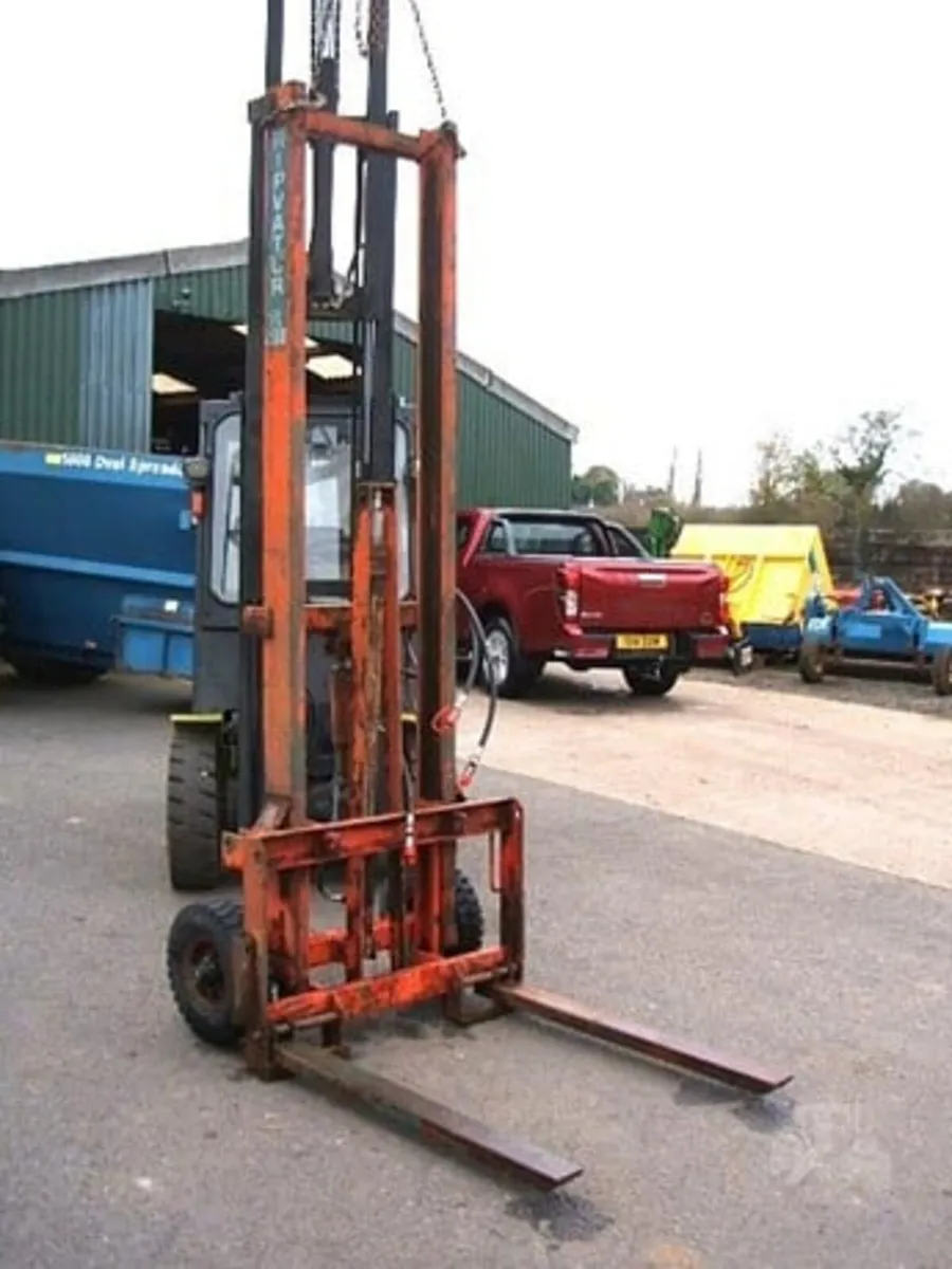 RIPVATOR FL1500 3PT MOUNTED FORKLIFT - Image 3